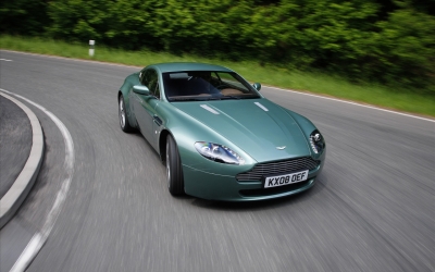 Aston-Martin_002009.jpg